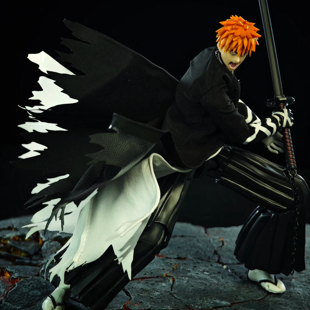 Auf Lager shf 1/12 Maßstab Japanische klassische Anime-Rolle Kurosaki Ichigo Doppelschicht-Windjacke-Modell für 6-Zoll-Actionfiguren-Körper