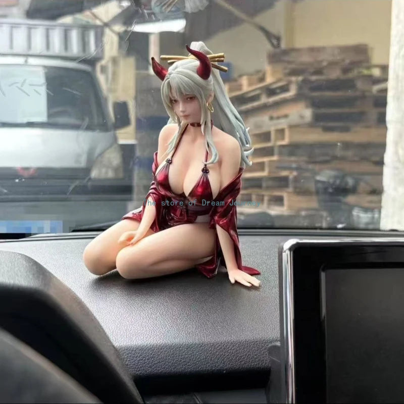One Piece Kimono Yamato GK Figure, kneeling pose, red kimono with long silver hair, red devil horns on the head