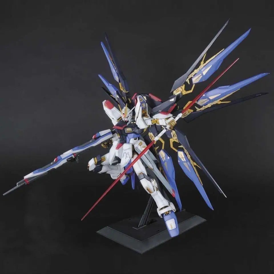 In Stock PG 1/60 DABAN Strike Freedom Assembly Model Kit with Head Led ZGMF-X10A Plastic Model Kits Action Figures Toys Gifts