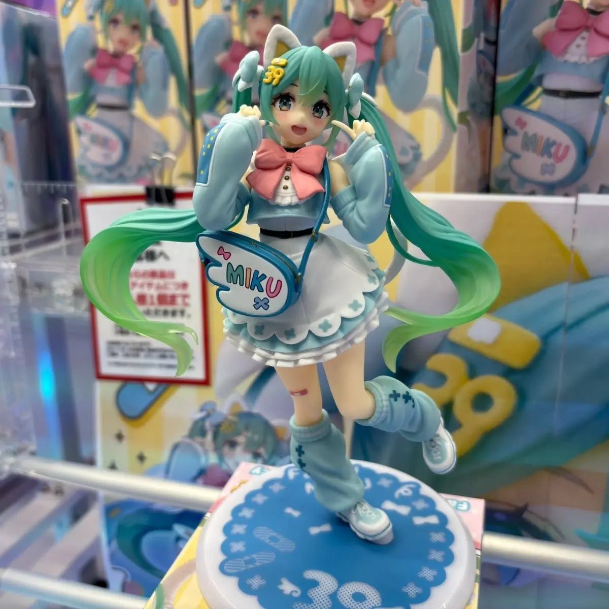 Genuine Vocaloid Hatsune Miku Cute Action Figure Model Garage Kit Anime Peripheral Desktop Ornament Birthday Gift