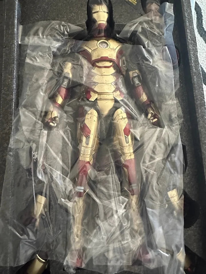New In Stock Hottoys Iron Man Mk42 Ht 1/6 Mms758b Mms759b 2.0 War-Damaged Deluxe Edition Standard Edition Action Figure Toy