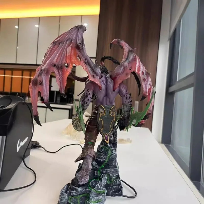 Налична 35 см World of Warcraft Demon Hunter Illidan екшън фигурка висококачествен модел играчка национална версия колекционерски артикул