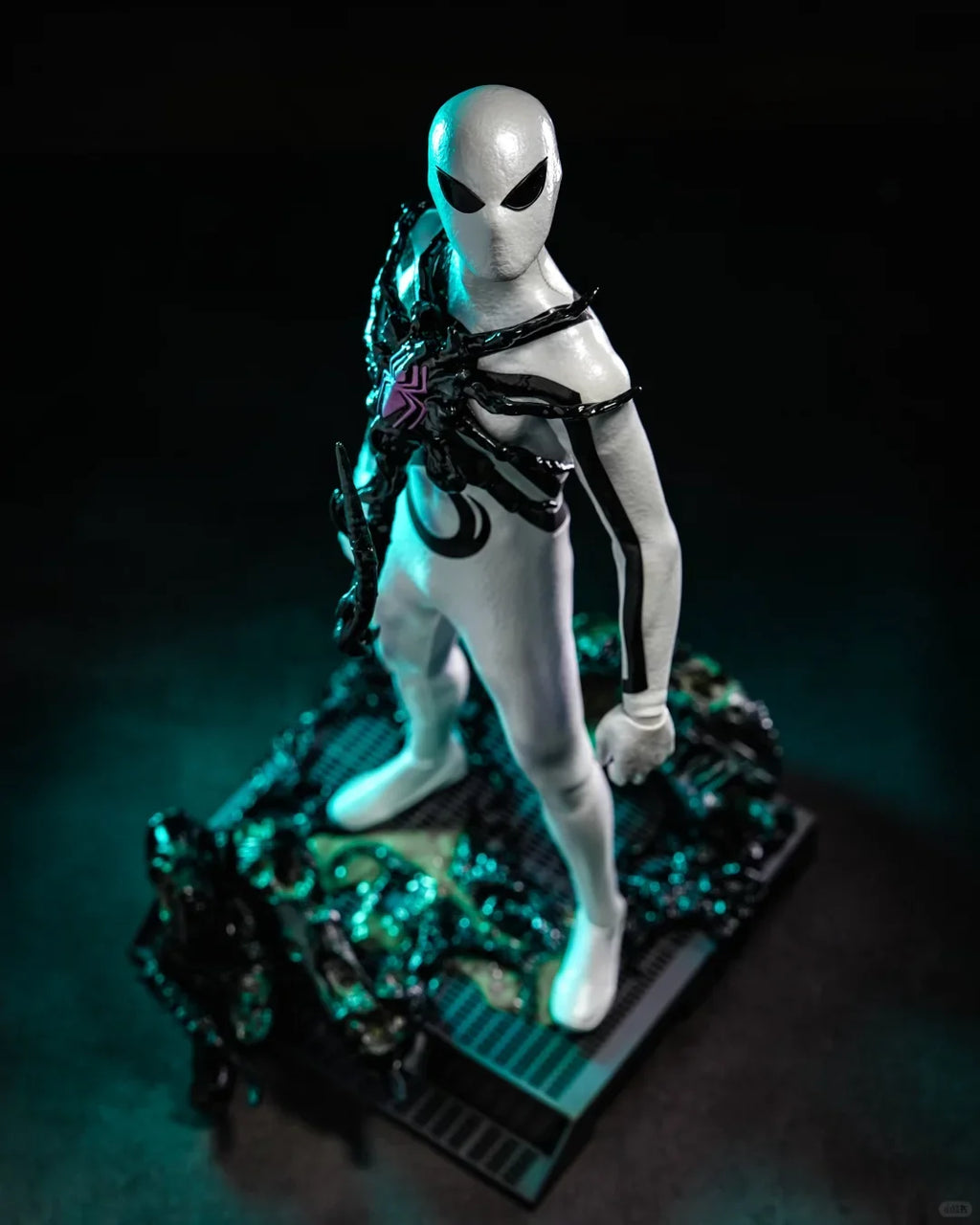 Original Hottoys Ht 1/6 CMS027 Miles Morales Aliens Vs. Avengers Action Figure Trendy Doll Desktop Ornament Collection Toy Gift