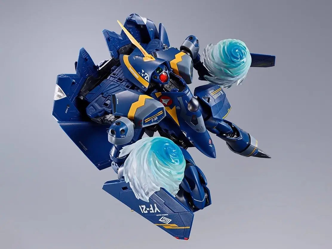 In Stock Bandai DX Super Dimension Fortress Macross PLUS YF-21 Swift Garut Machine Movable Doll Figure Collection Gift
