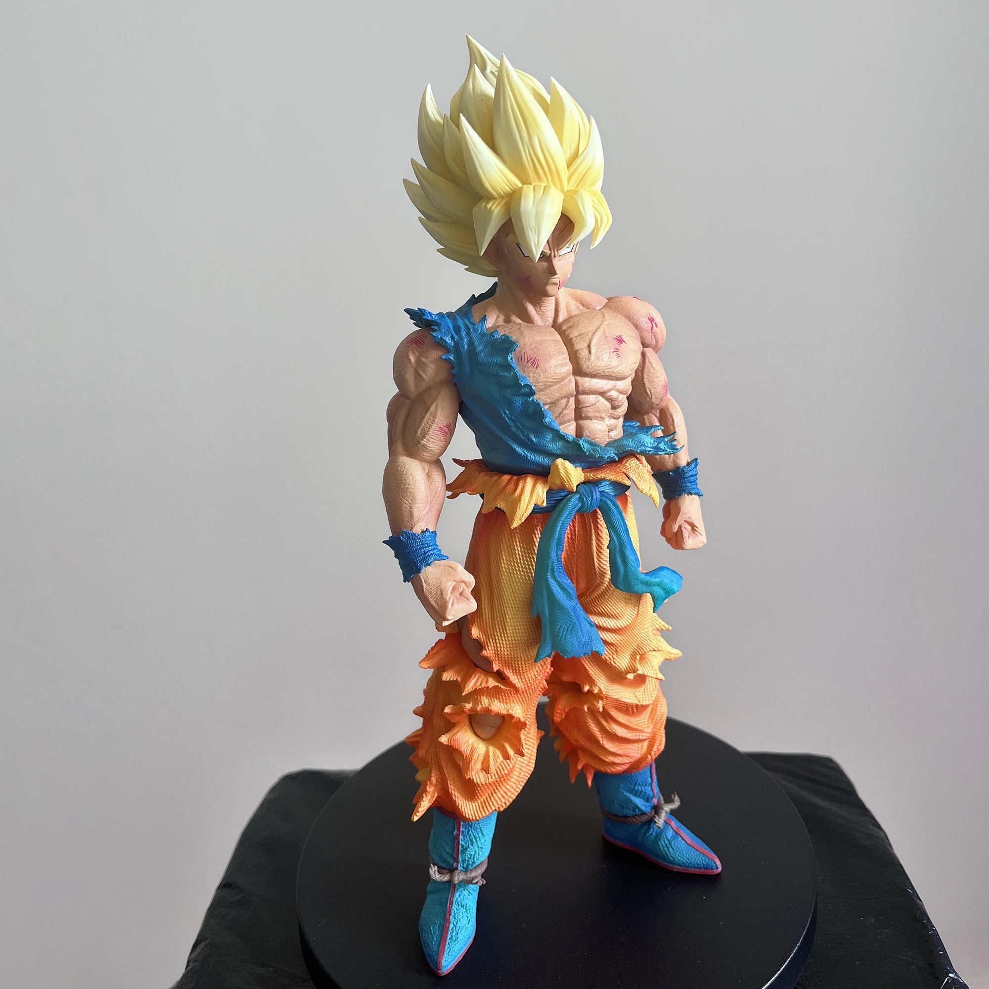 28cm Dragon Ball Anime  Son Goku Character Goku Super Saiyan 1 Action Figure PVC Model Statue Desktop Decoration Collection Toy