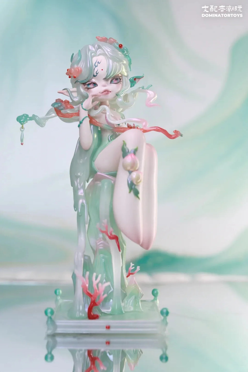 New Dominator Svia Doll Thailand Limited Edition Big Figure Designer Toys Tabletop Ornament Cartoon Decor Gifts