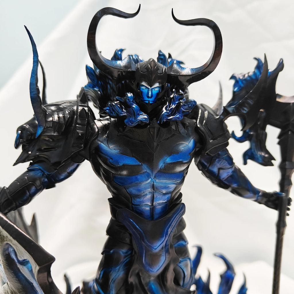 Solo Leveling King Eren, Yeagerit, Bell Resin Statue Model Toy Decoration