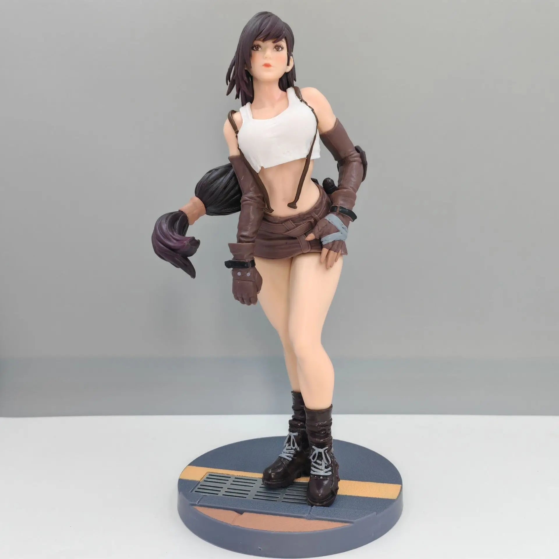 25cm FF VII Tifa Lockhart Action Figure Game Fantasy Figure Fighting Goddess Beautiful Girl Ornaments Room Decorations Gifts
