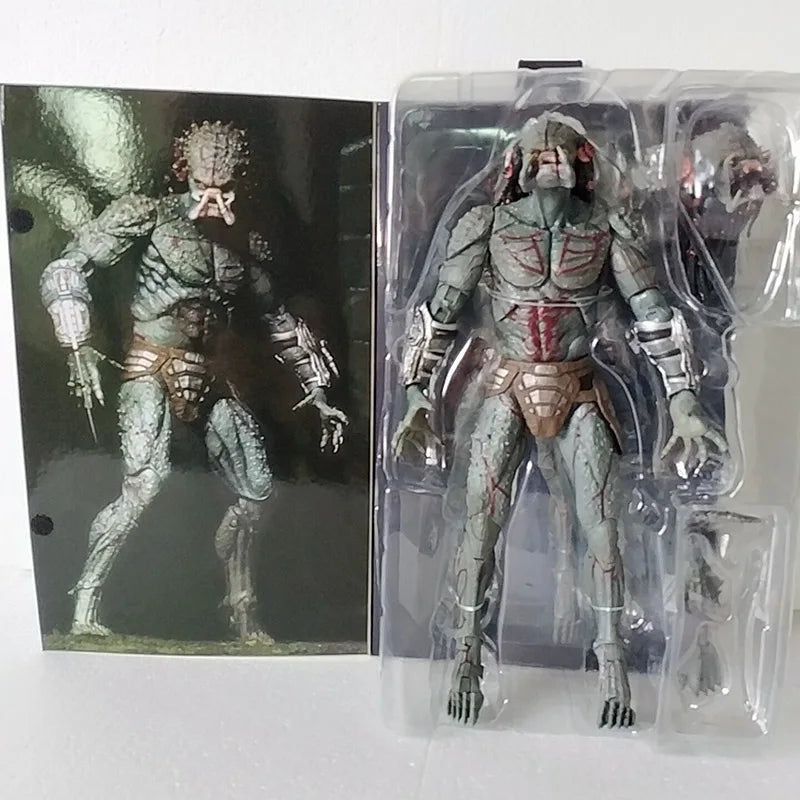 NECA Fugitive Predator Figure Original NECA The Predator Armored Assassin Action Figure Collectible Model Toys Dolls Gift