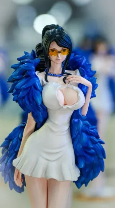 One Piece New Golden City Theater Edition JT Style Yellow City Robin - 31cm Anime Handheld Model Wholesale
