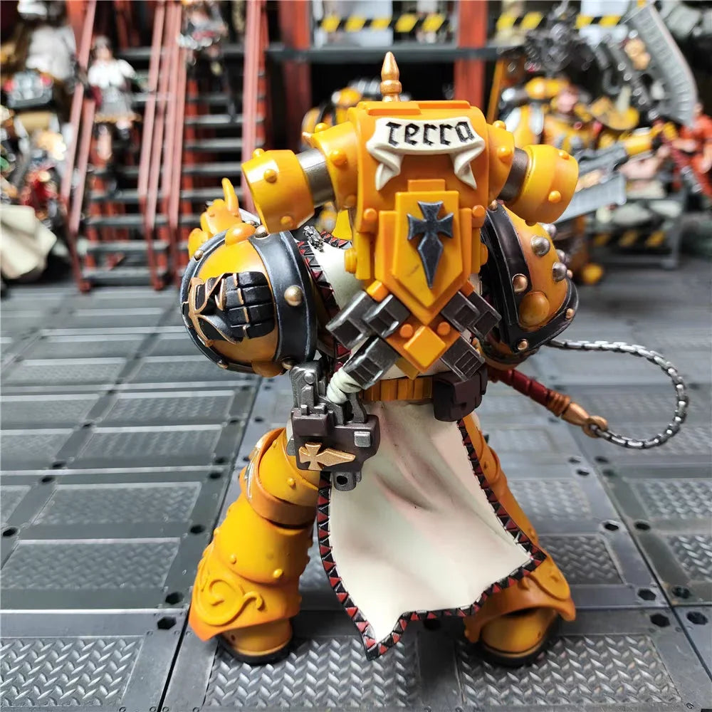 【MT】 JOYTOY 1/18 Action Figure Original Warhammer 40K Imperial Fist First Warrior Sigismund Model Gift Collection