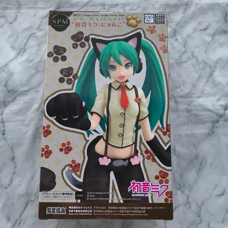 Auf Lager SEGA Hatsune Miku Projekt DIVA Arcade Future Tone SPM Hatsune Miku-Kleine Katze PVC 23CM Anime Actionfiguren Modell Spielzeug