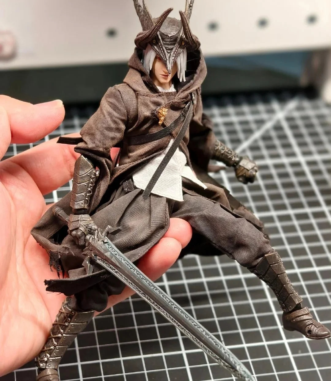Vtoys Gravity Garden Series Collectible - 1/12 Scale Dragon Breath Hunter Action Figure (In Stock)