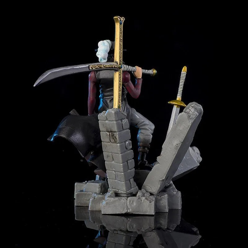 Bandai Banpresto One Piece Top Battle Style King Kinofassung Dracule Mihawk Hawkeye Peripherie-Ornamente Anime-Figur