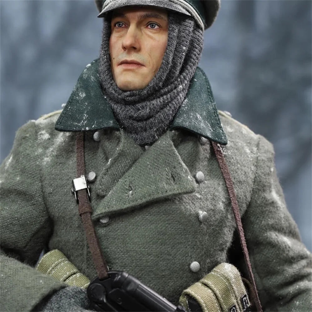 DID D80159 1/6 WWII Series Infantry Lieutenant Father and Brother Winter Male Head Sculpture Carving Fit 12" DAM COO Body Figure