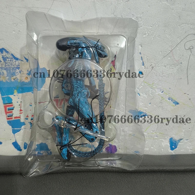 NECA Alien Blue Alien Xenomorph Figma Predator Toy Ripley Action Figure NECA Model Toy Gift 18CM