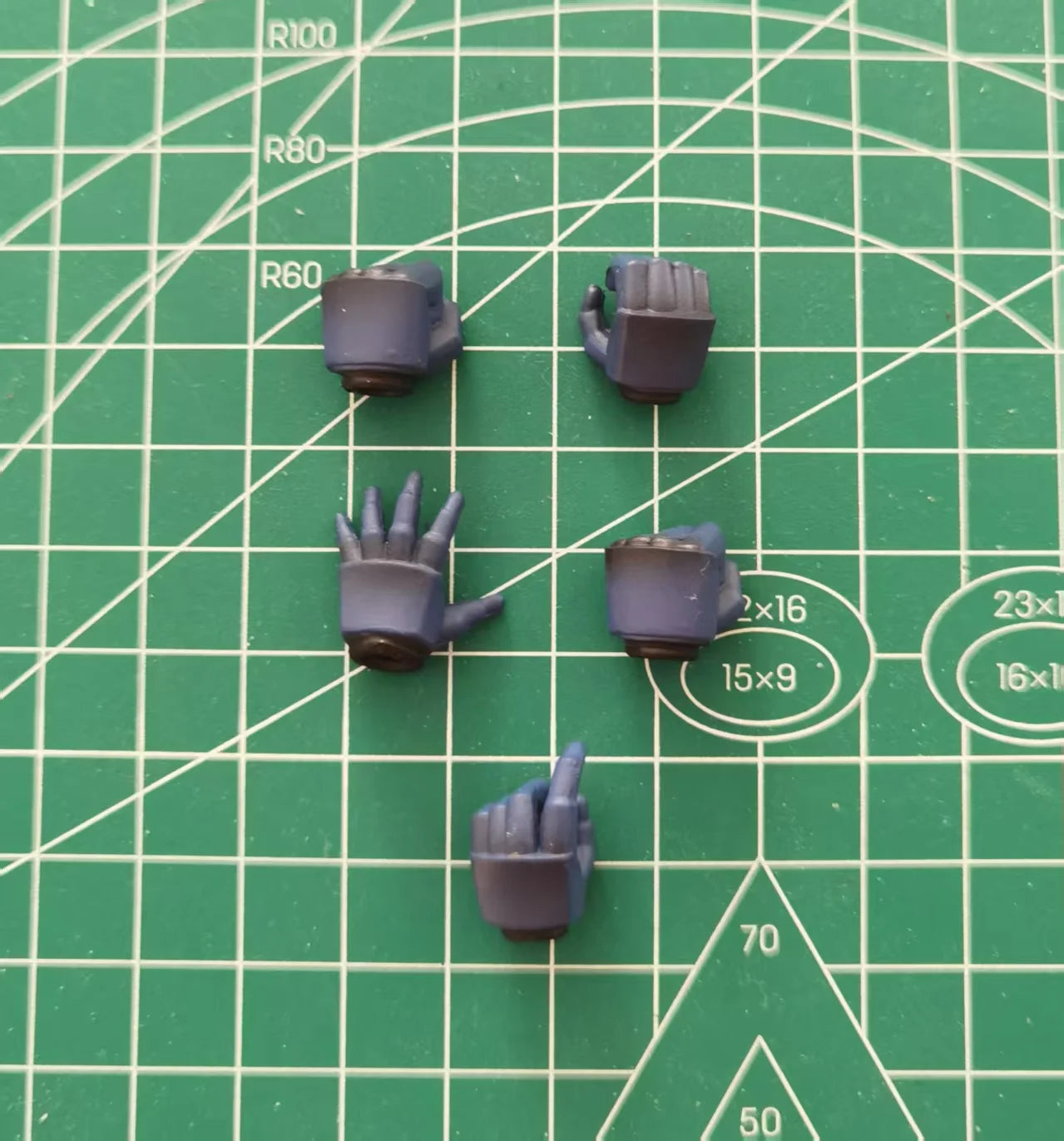 【На склад】 JOYTOY Warhammer 40K 1/18 Екшън фигурка Ultramarines Primaris Captain Model Toy Boy Подаръци 3.75 инча