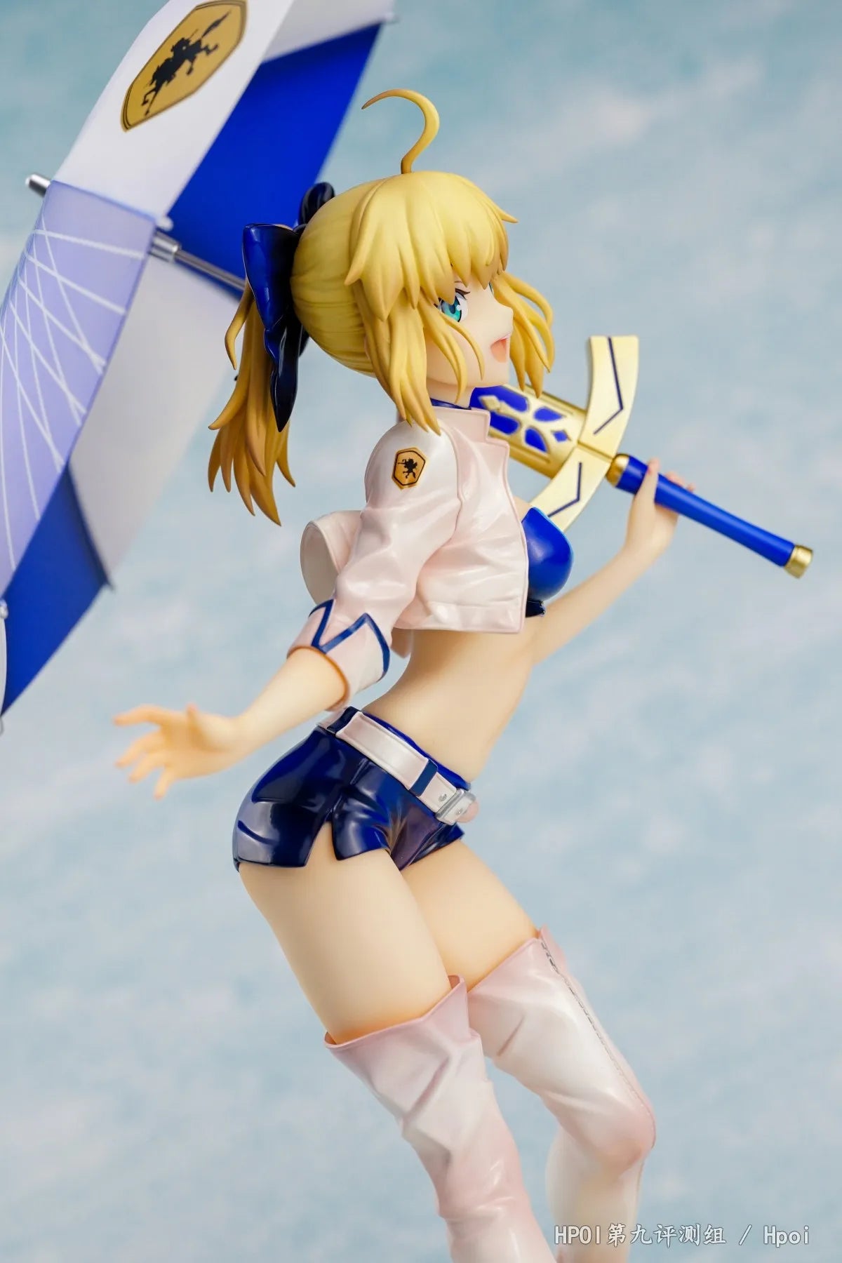 24CM Anime Fate/Stay Night Unlimited Blade Works Altria Pendragon Saber Figure TypeMoon Racing ver  1/7 Model Toy Doll Figure