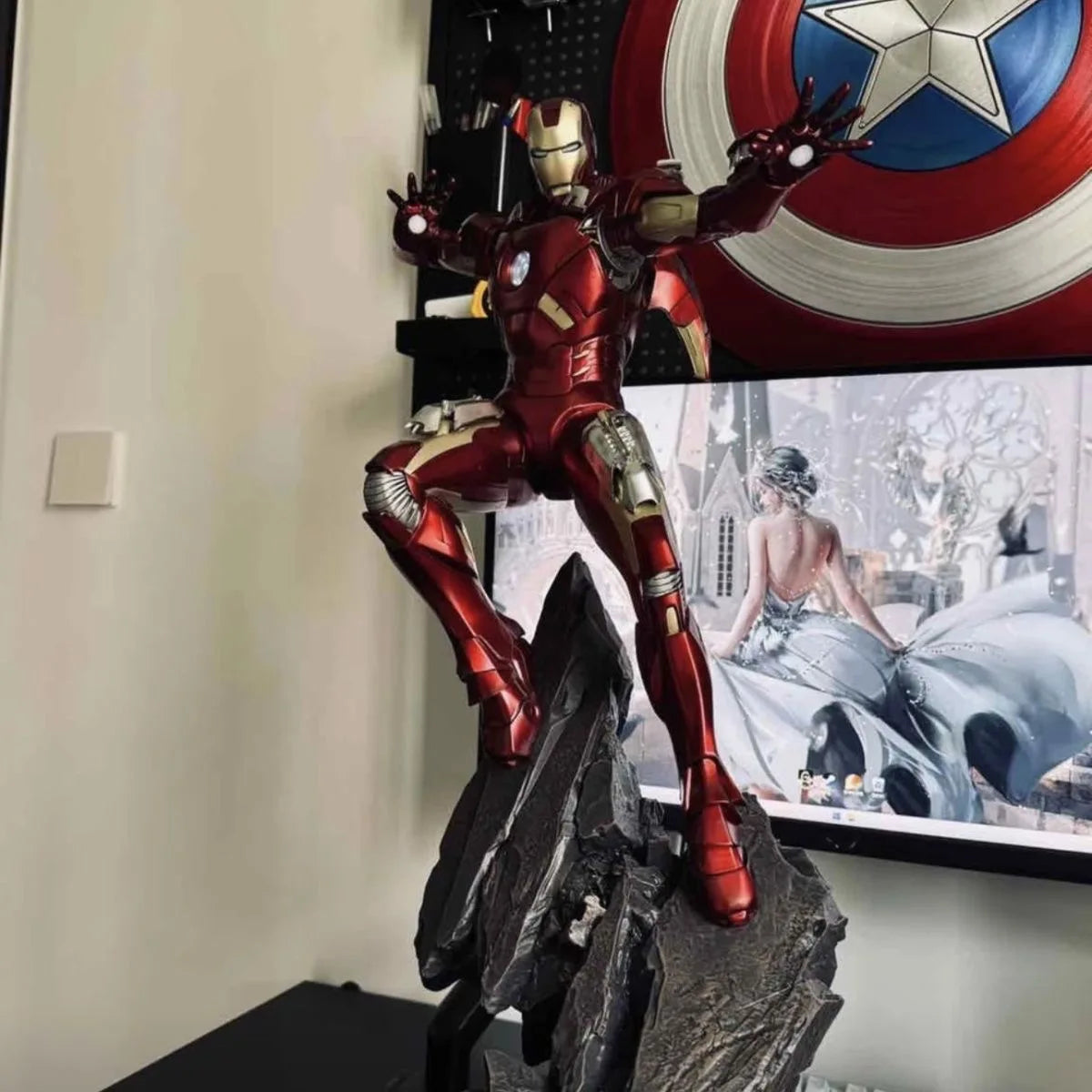 Iron Man MK7 Full Body Statue Glowing Collectible GK Model Birthday Gift For Friends Avengers Alliance Action Figure Toy