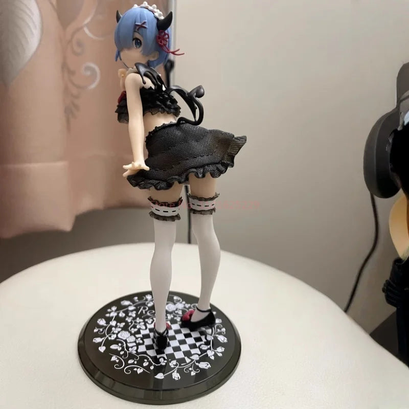 В наличност Taito Precious Figure Rem Pretty Tenshi Ver. Re:life in A Different World From Zero 23Cm Doll Anime Model Toys