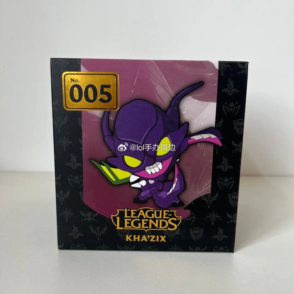 В наличност League of Legends Lol Game Peripheral Legit Hand Timokyu Moon Galen Jinx Bobi Arri Miss Doom и т.н. Украшение играчка Коледен подарък