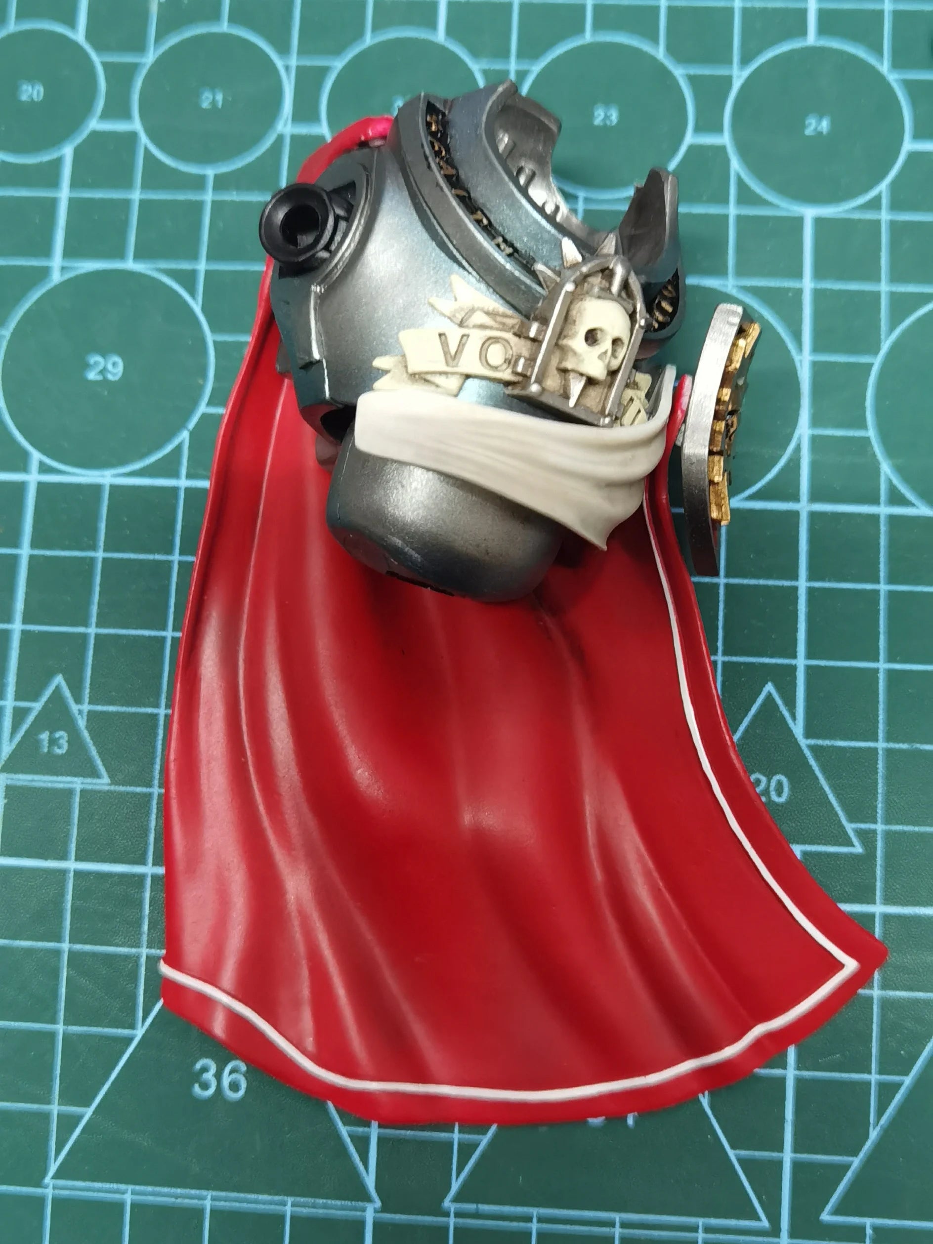Joytoy Warhammer 40K 1/18 Action Figures Grey Knights Grand Master Voldus Anime Collection Military Models