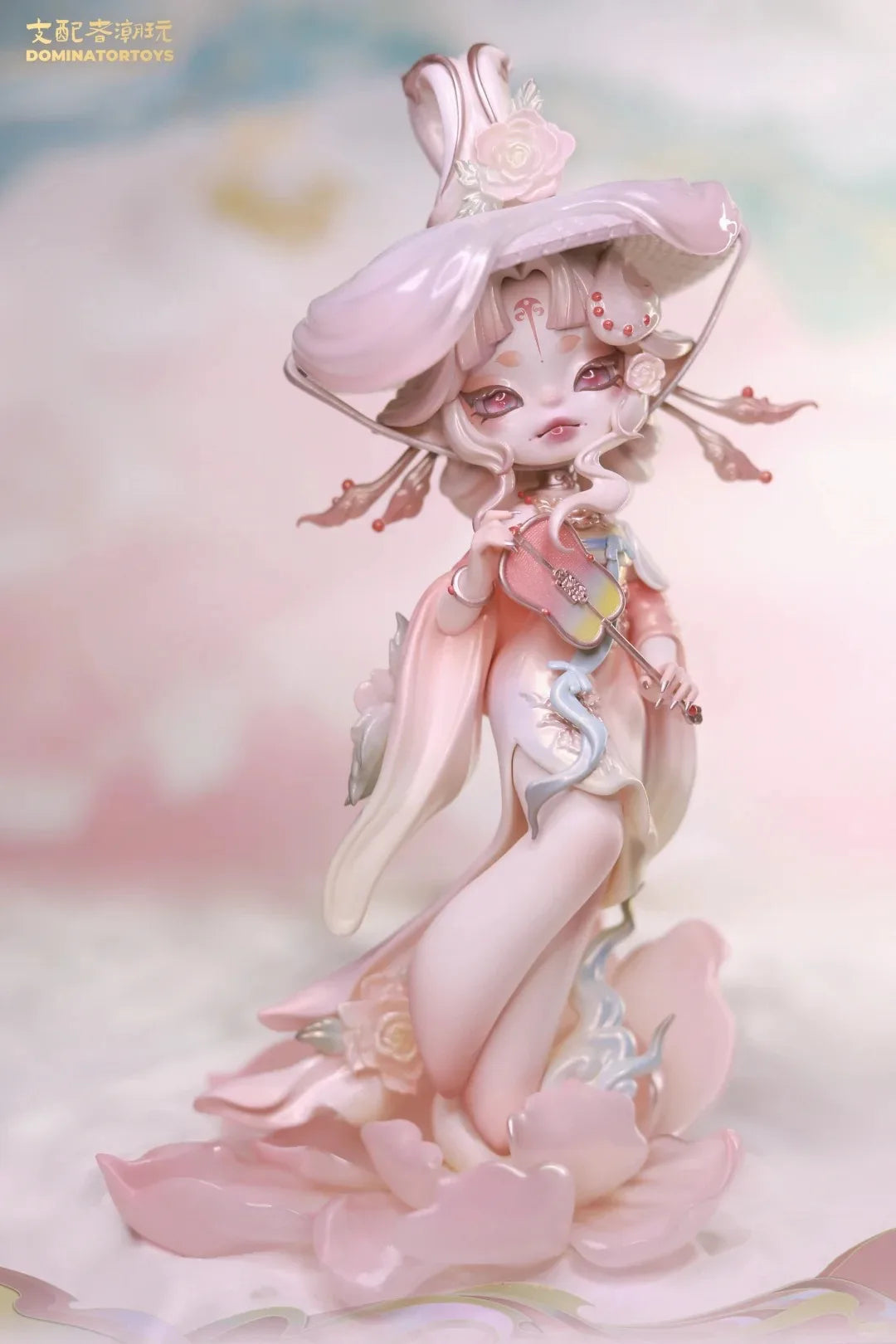 New Dominator Svia Doll Thailand Limited Edition Big Figure Designer Toys Tabletop Ornament Cartoon Decor Gifts