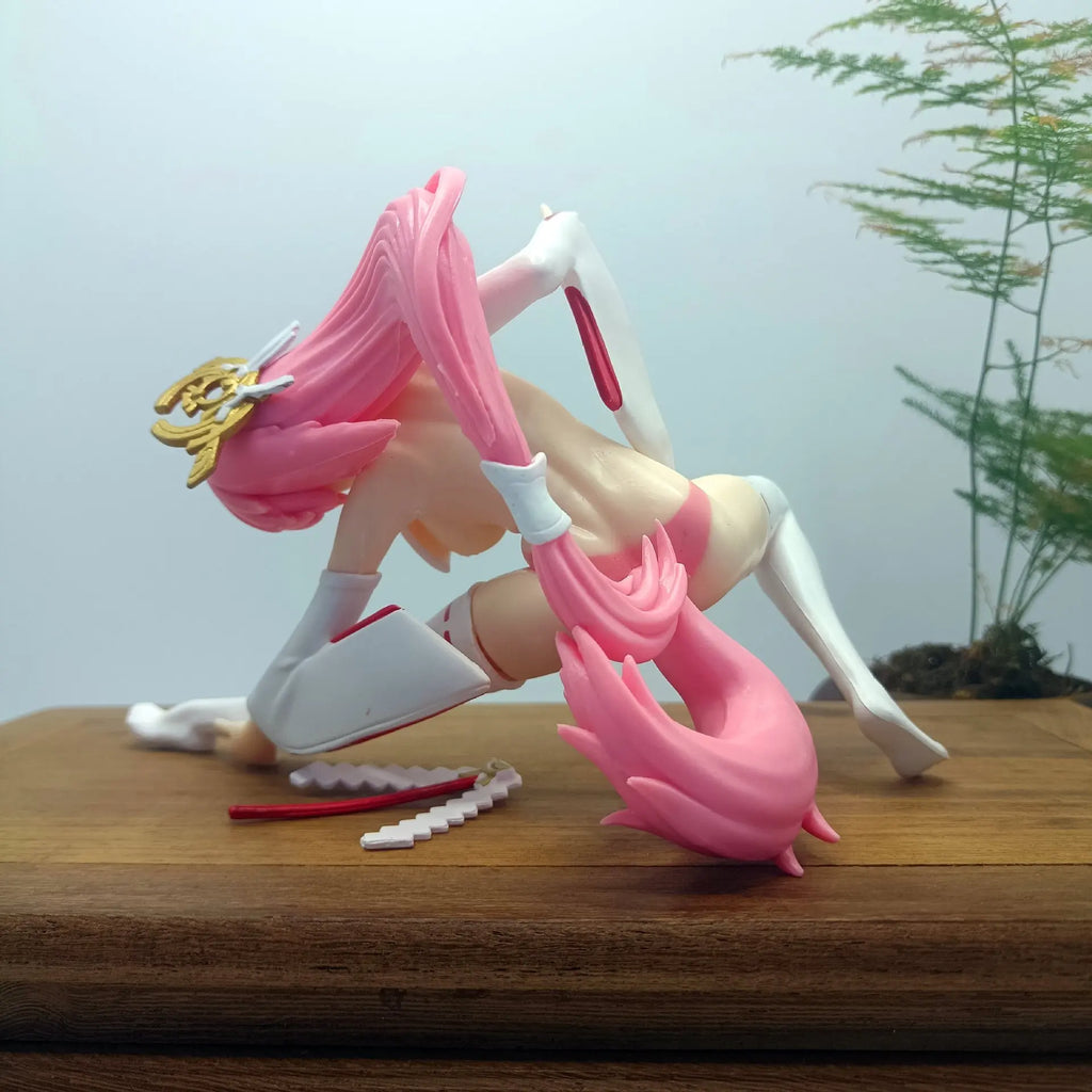 2025 18CM Game Anime Genshin Impact Yae Miko Figures PVC Model Toys Doll Ornament Collect Decoration Gifts