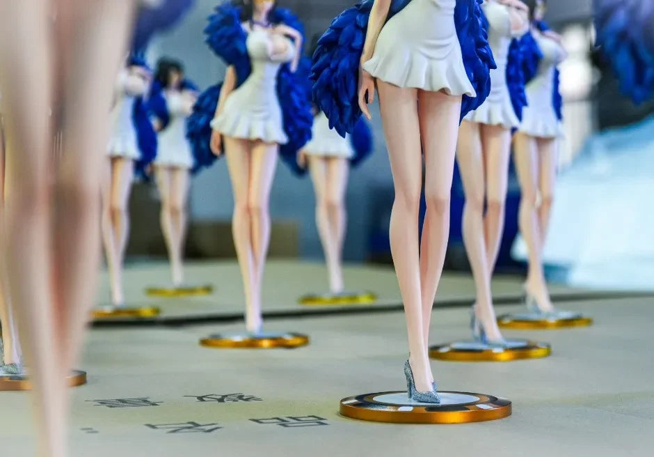 One Piece New Golden City Theater Edition JT Style Yellow City Robin - 31cm Anime Handheld Model Wholesale