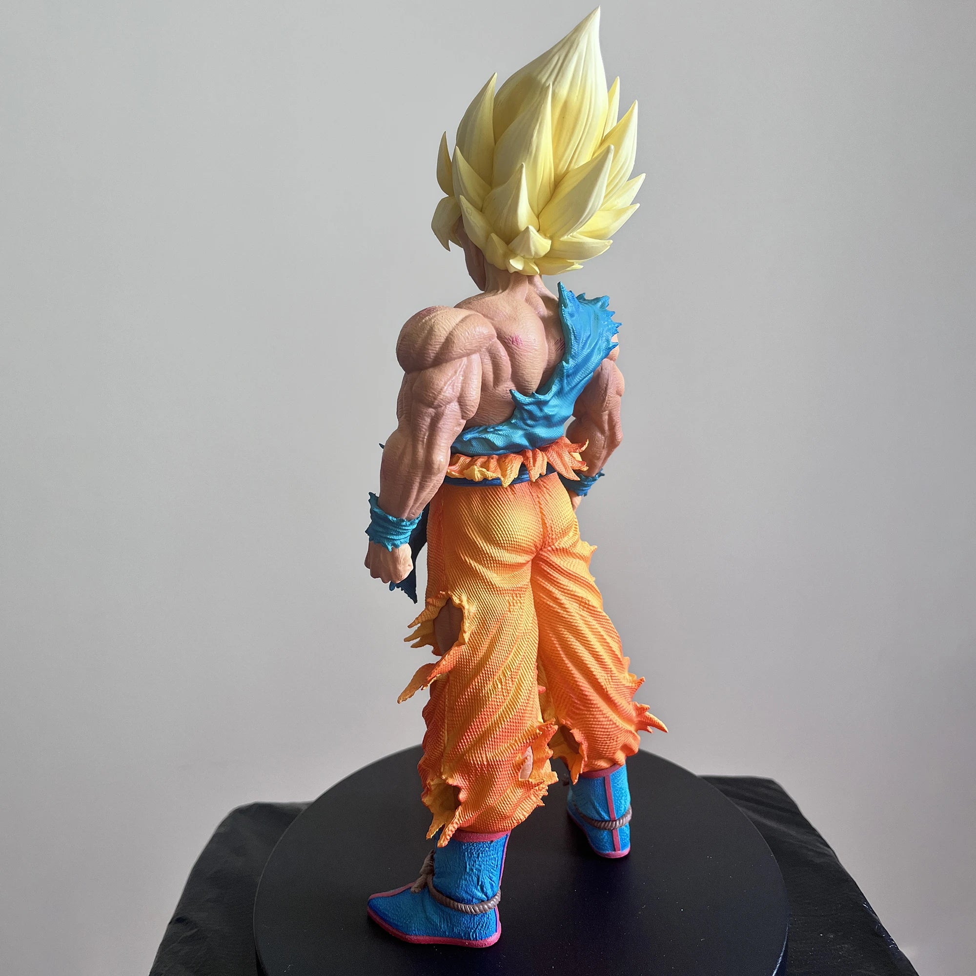 28cm Dragon Ball Anime  Son Goku Character Goku Super Saiyan 1 Action Figure PVC Model Statue Desktop Decoration Collection Toy
