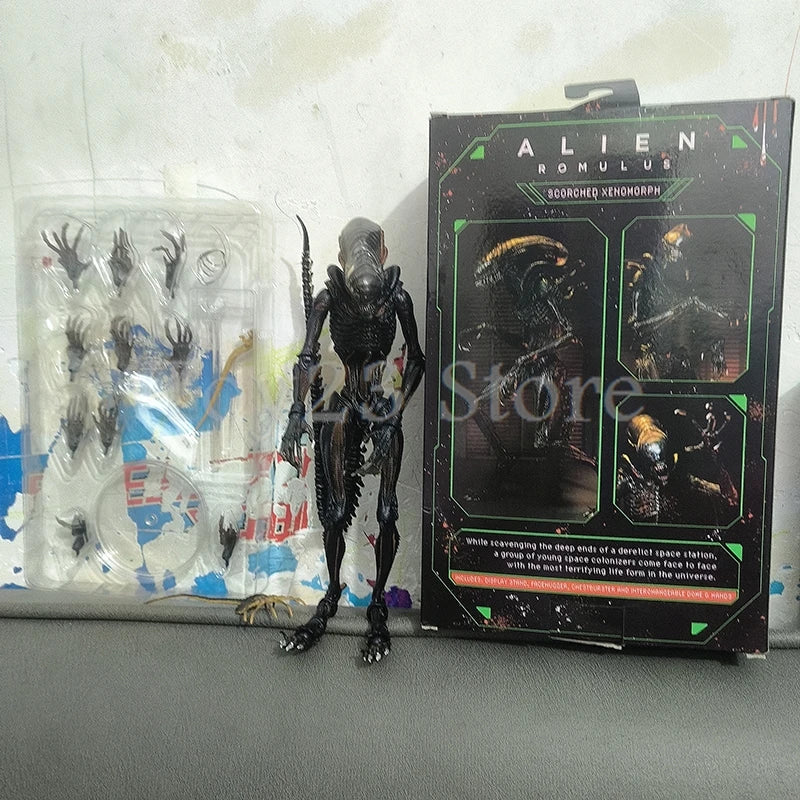 Alien Romulus Scorched Xenomorph Anime Figure Aliens vs Predator Action Figure Collection NECA Movie Toy Doll Birthday Gift 20cm