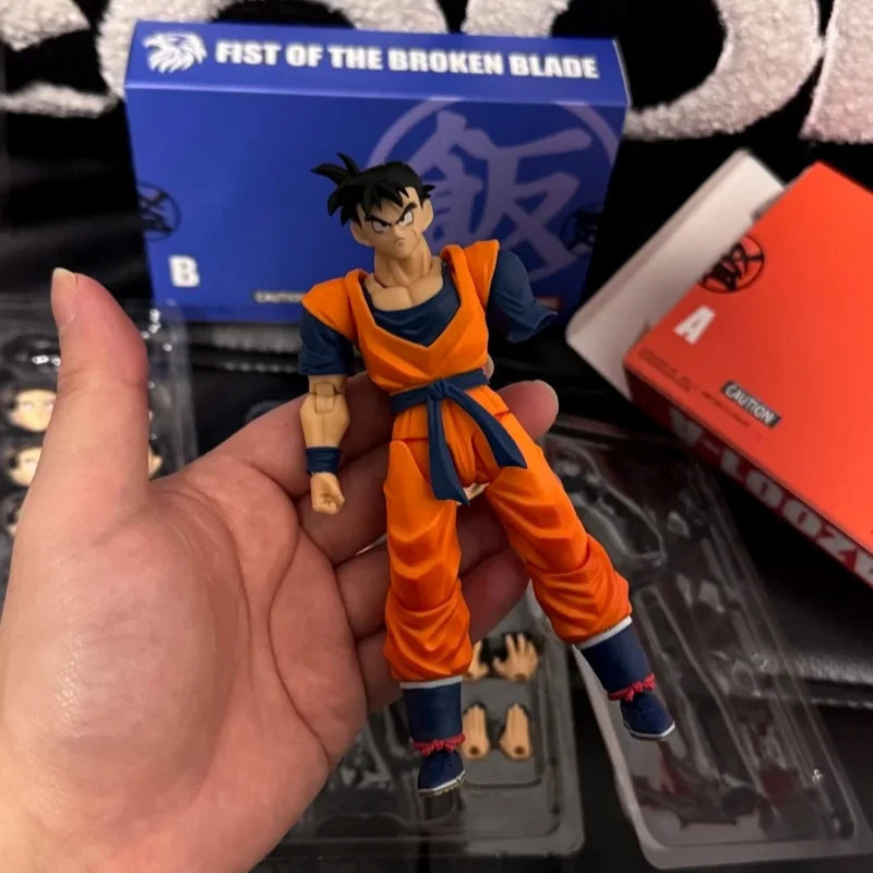 New Haz001 Future Trunks Armless Action Figure Battle-Damaged Version Dragon Ball Z Character Model Collectible Ornament Toy Gif