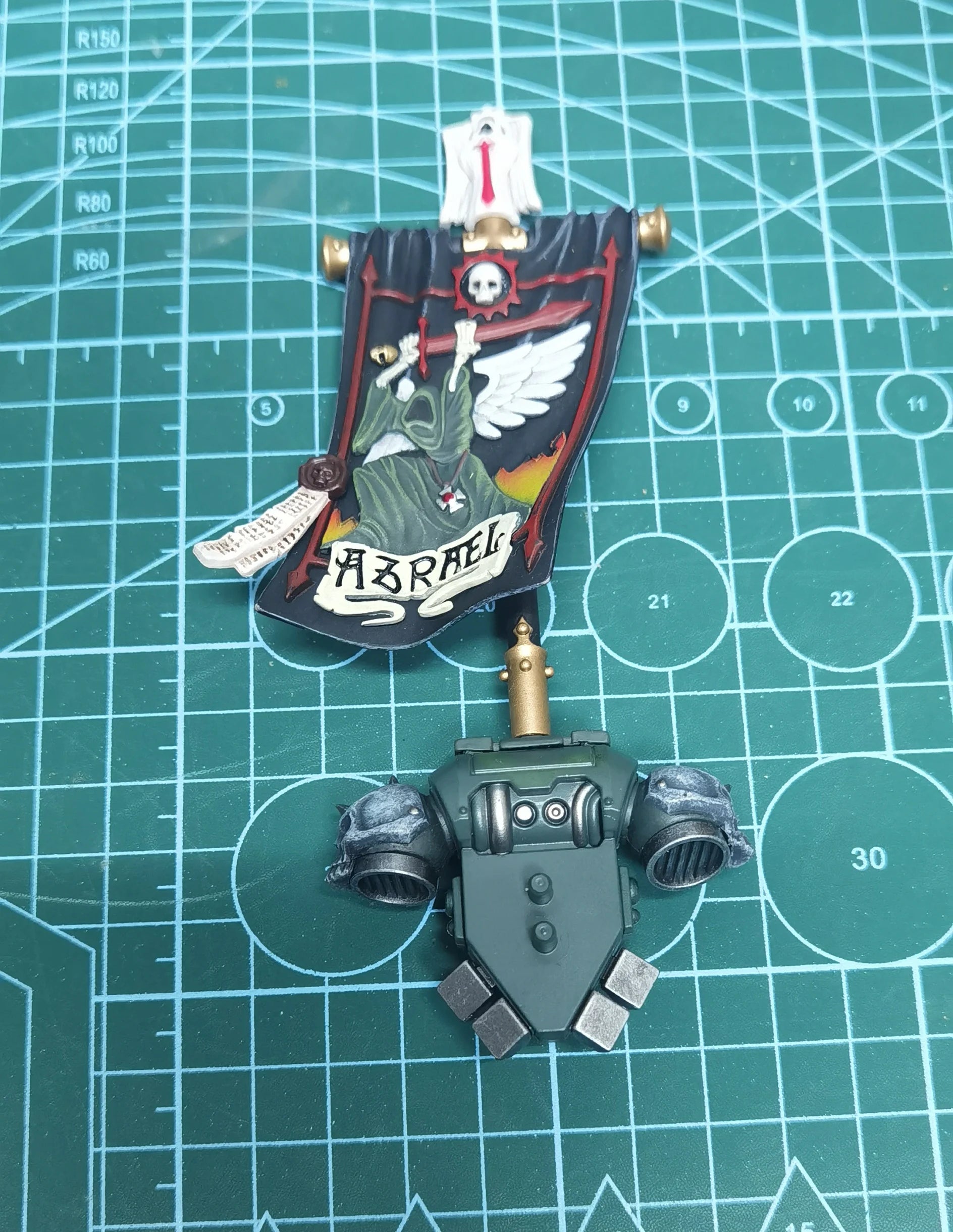Joytoy Warhammer 40K 1/18 Action Figures Dark Angels Supreme Grand Master Azrael Model Gift Collection