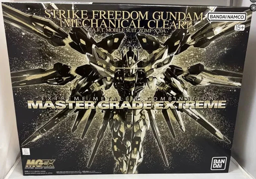 BANDAI  MGEX 1/100 Strike Freedom Gundam [Mechanical Clear]  Authentic  Figure Model