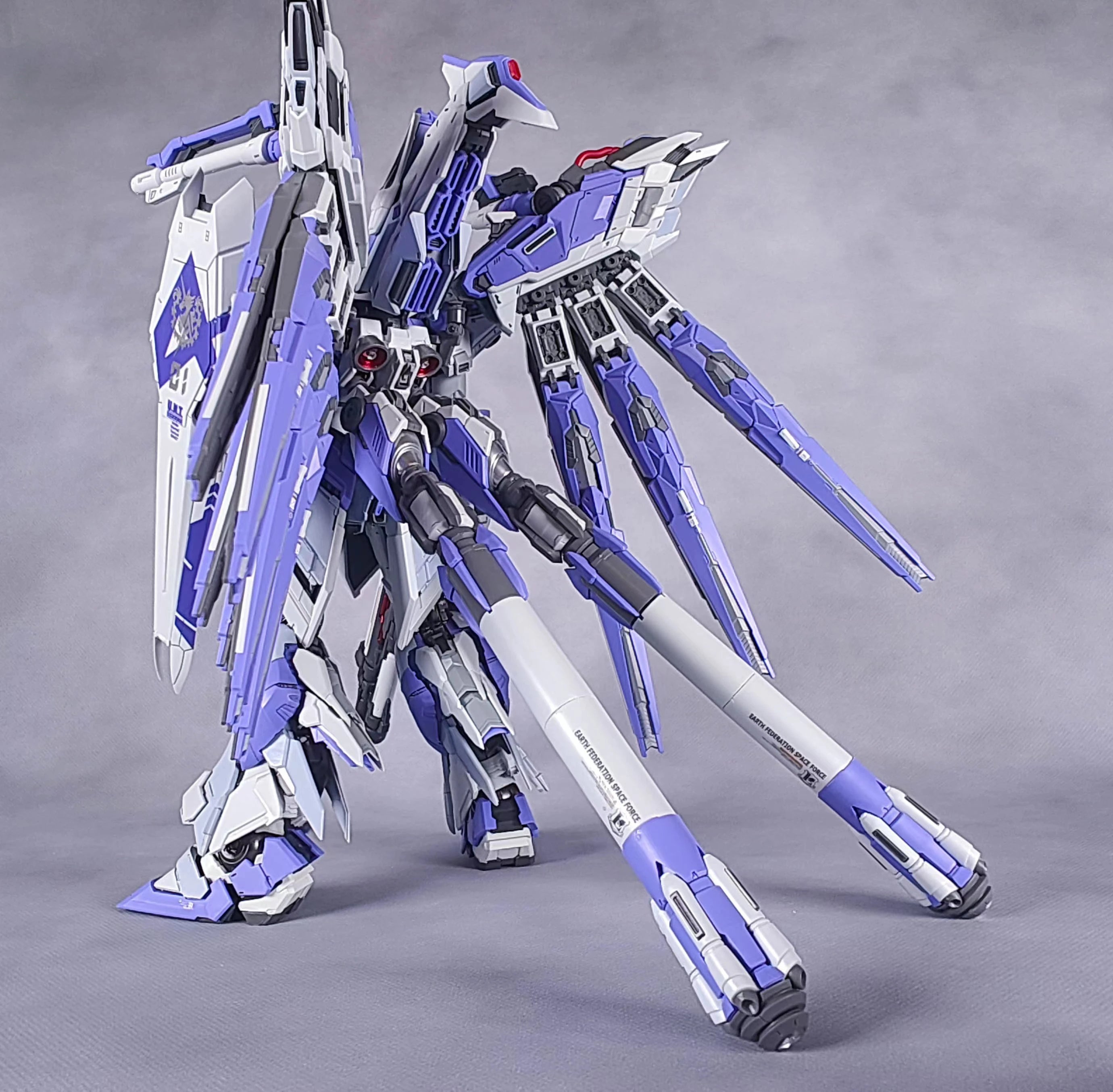In Stock V-TIGER VT01 Hi-V 1/100 Assembly Model Toys RX-93-v2 YUJIAOLAND Hi-V GK Pre-coating Alloy skeleton model The 2/3 batch