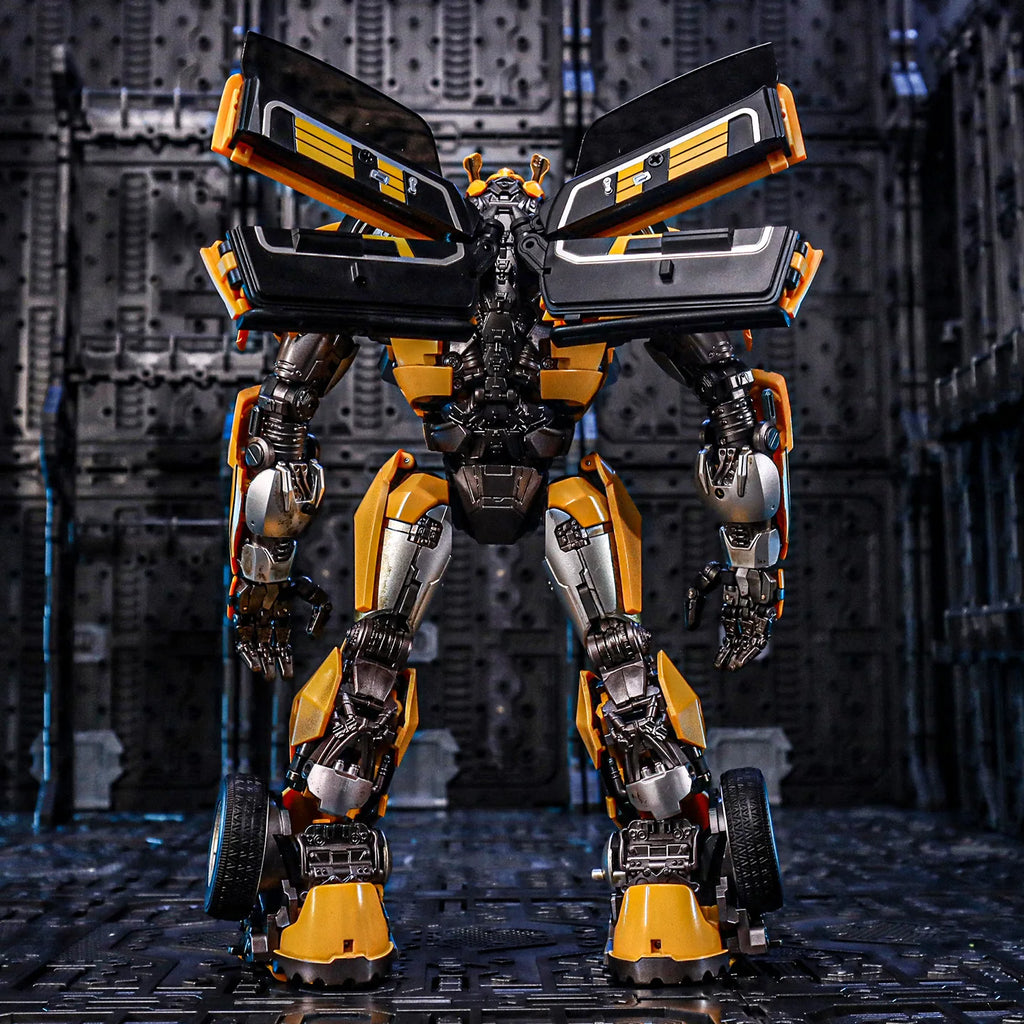 Transforming Yellow Bee Toy Model Alloy Skeleton Moveable Car Person Collectible Action Figure 2cm High Precision Painting