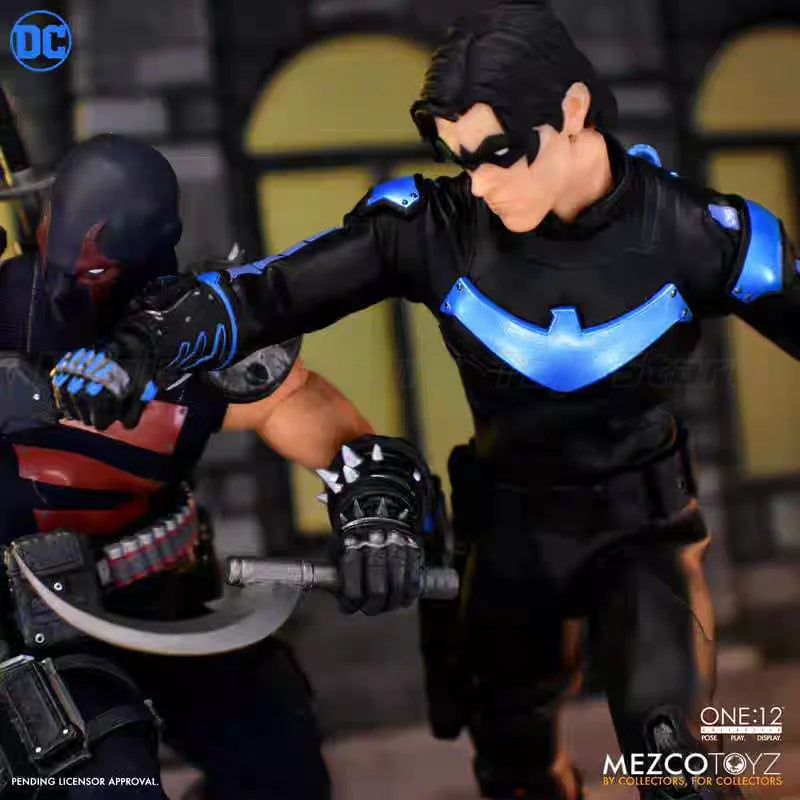 【In Stock】MEZCO ONE:12 Batman Nightwing 6-inch Action Figure Model Toy