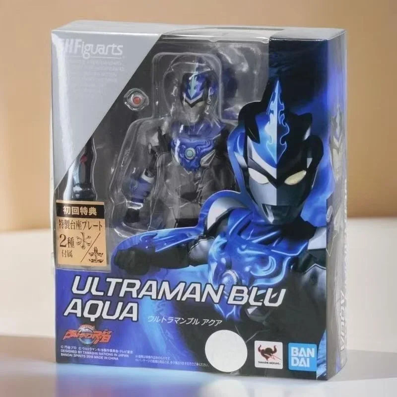 BANDAI Genuine SHF Ultraman Blu AQUA GROUND Rosso FLAME WIND Anime Action Figure Articulated Model Toy Gift for Kid Desk Decor