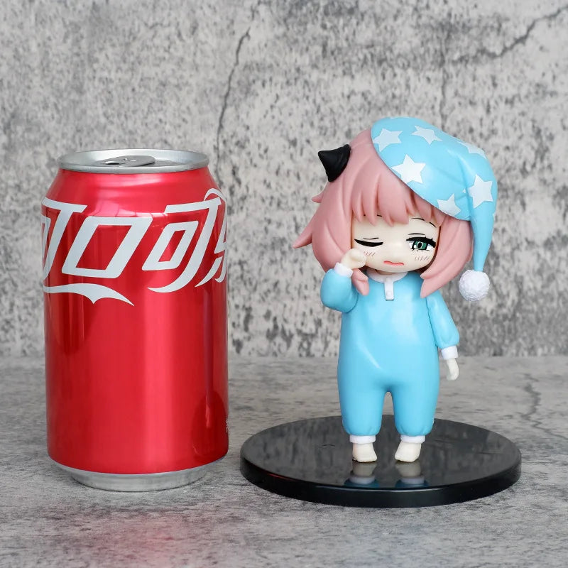 Anya Forger with Sleepcoat Anime Action Figure Toys 13CM