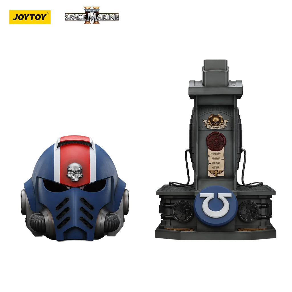 JOYTOY Warhammer 1/1 Action Figures Ultramarines Lieutenant Titus' MKX Helmet & Display Stand