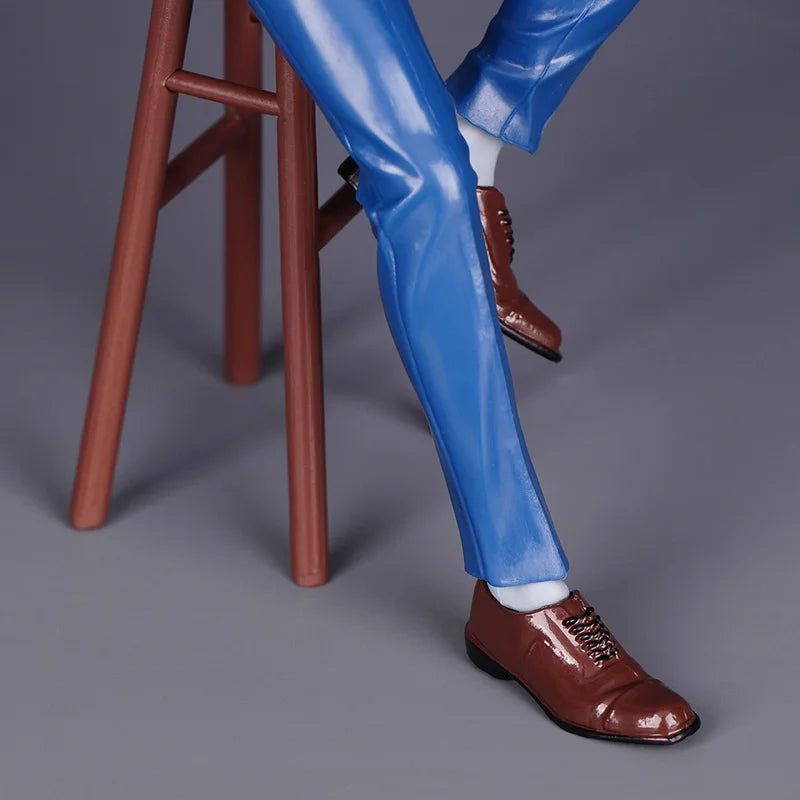 19cm Nohara Hiroshi Anime Figures Suit Nohara Shinnosuke Father Garage Kit Model Desktop Ornament Children Toys Birthday Gifts