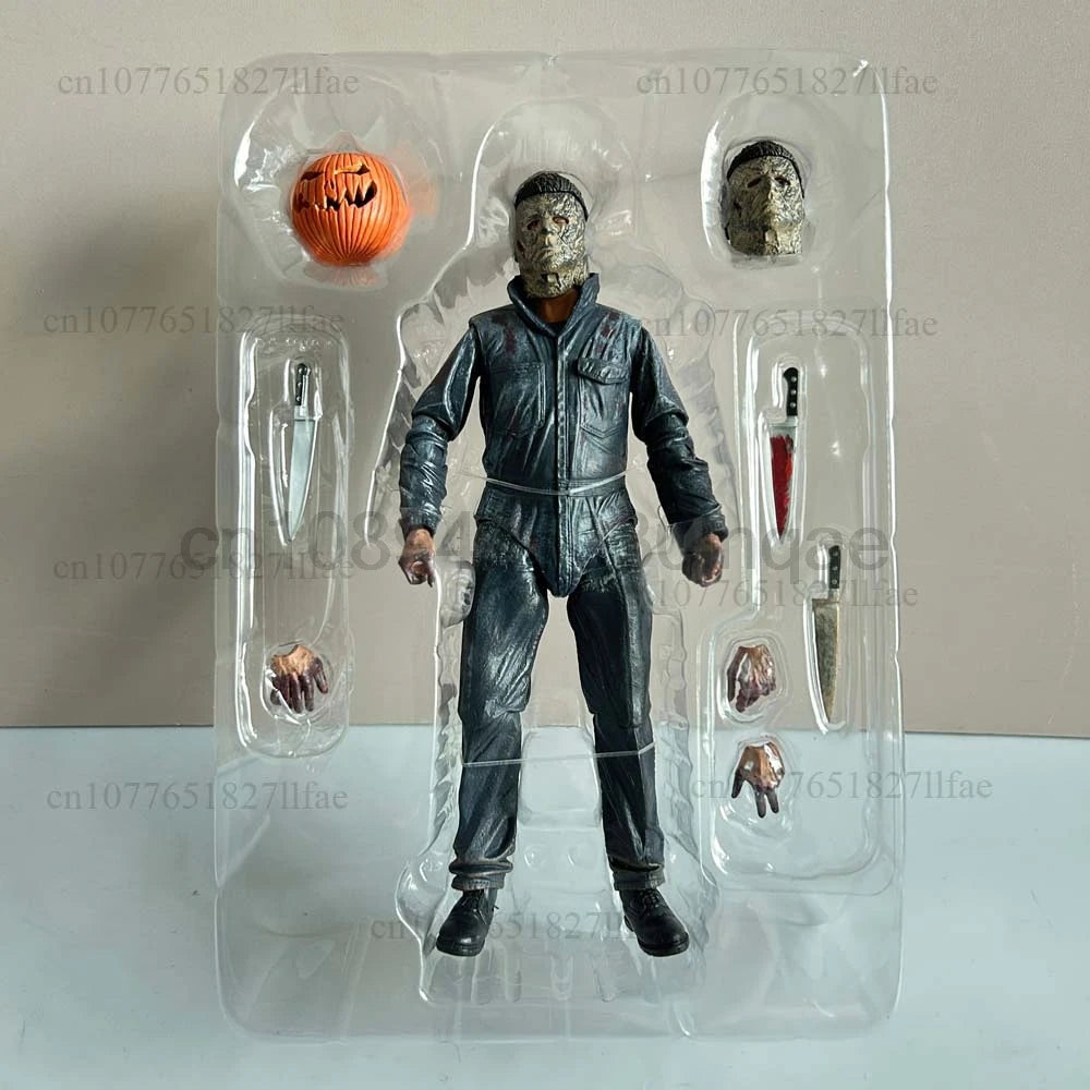 NECA Michael Myers Figur mit LED-Kürbis Halloween II Kills Ends Michael Myers Ultimate Actionfigur Modellspielzeug Gelenk beweglich