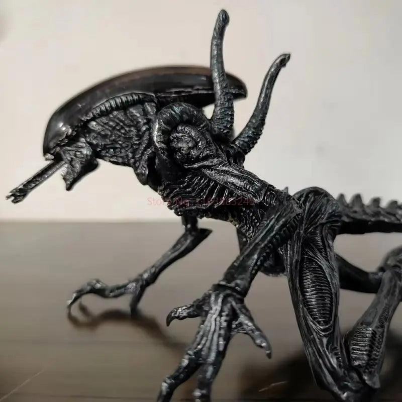 2024 Hot New Neca Alien Covenant Xenomorph Action Figures Contract Black Alien Model Statue Doll Collection Decoration Gift Toys