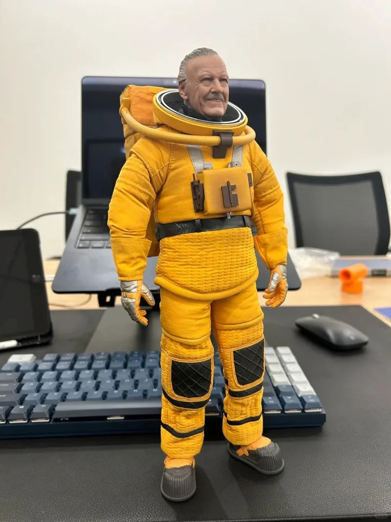 In Stock Original Genuine Hottoys Ht Mms545 StanLee 20 19 Toy Fair Exclusive Movable Sculpture Collectible Figure Model Toy