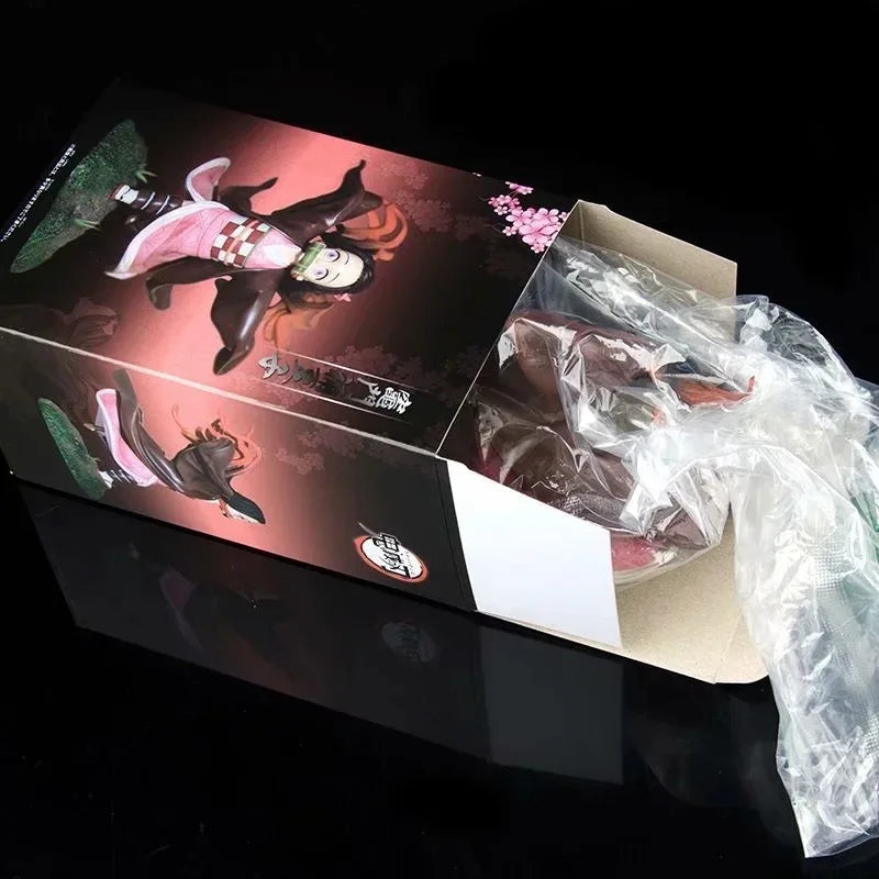 Dämonentöter Anime Figur Run Nezuko Kamado 13cm Actionfiguren Szene PVC Modell Spielzeug Cartoon Desktop Dekorieren Geburtstagsgeschenk