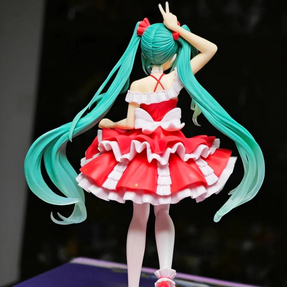 Hatsune Miku Anime Figurine - Cute Desktop Action Figure 'Tale of Wonderland' Miku as Puss in Boots Kawaii Girl Model Toy