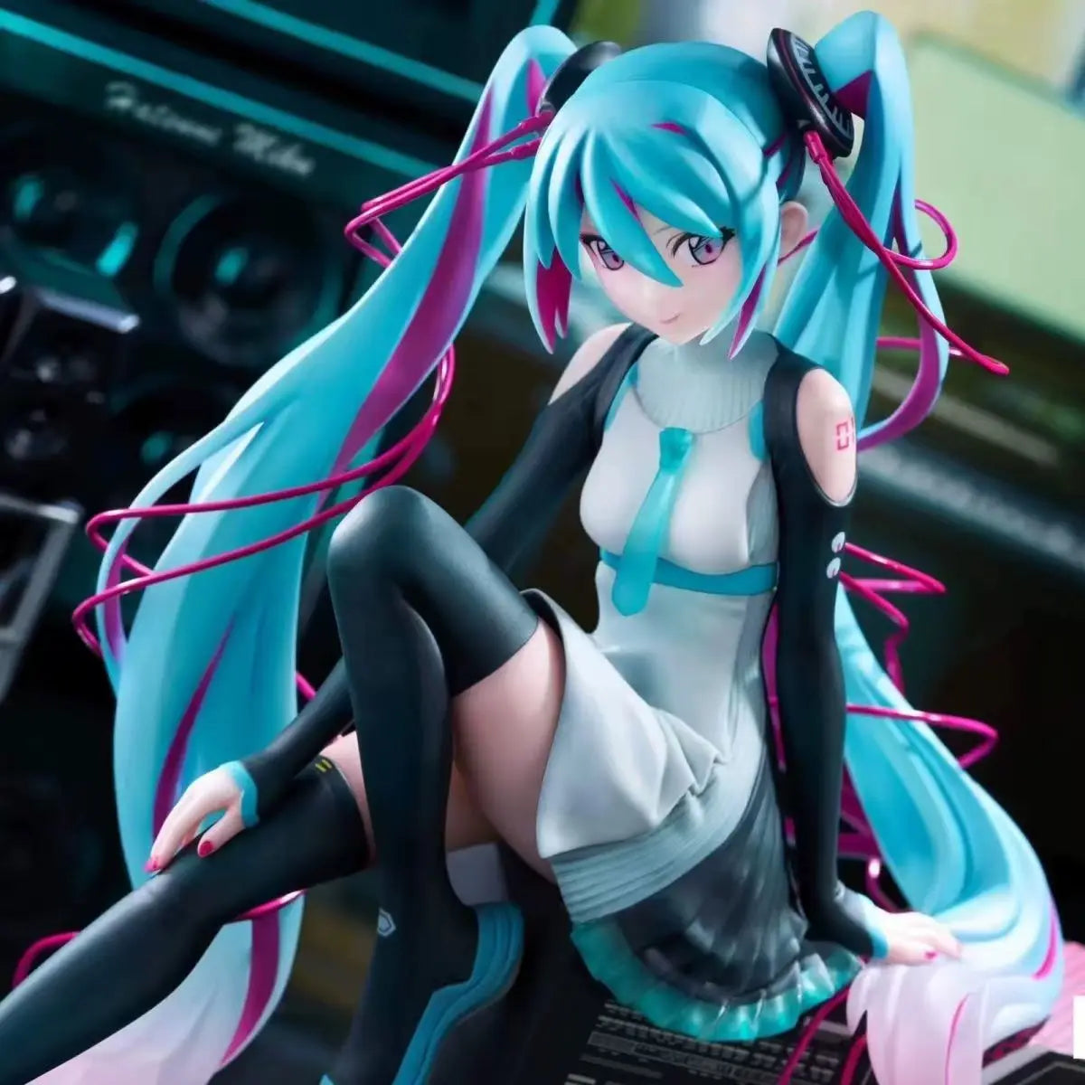 In Stock Genuine F:NEX FuRyu Miku xMTV  VOCALOID 1/7 Anime Action Figure PVC Collectible Model Dolls Figurine