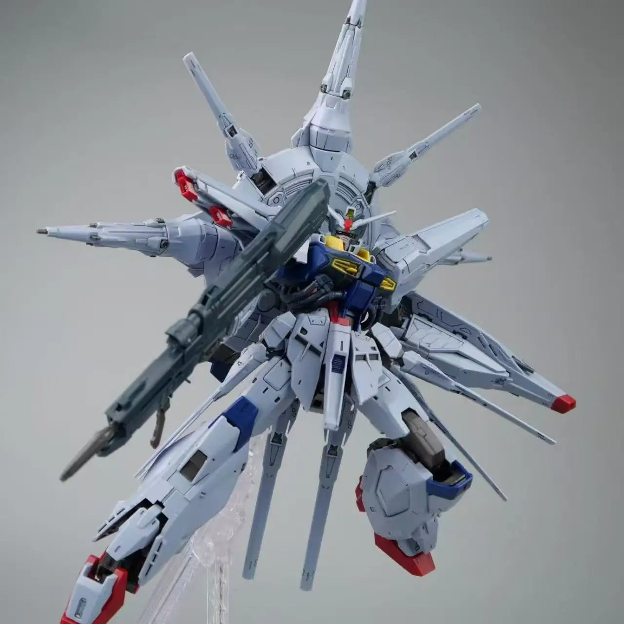 Auf Lager Neues HUIJU MODEL MG 1/100 Providence Assembly Model Kit Collecion Actionfiguren Roboter Plastikmodellbausätze Hobbyspielzeug