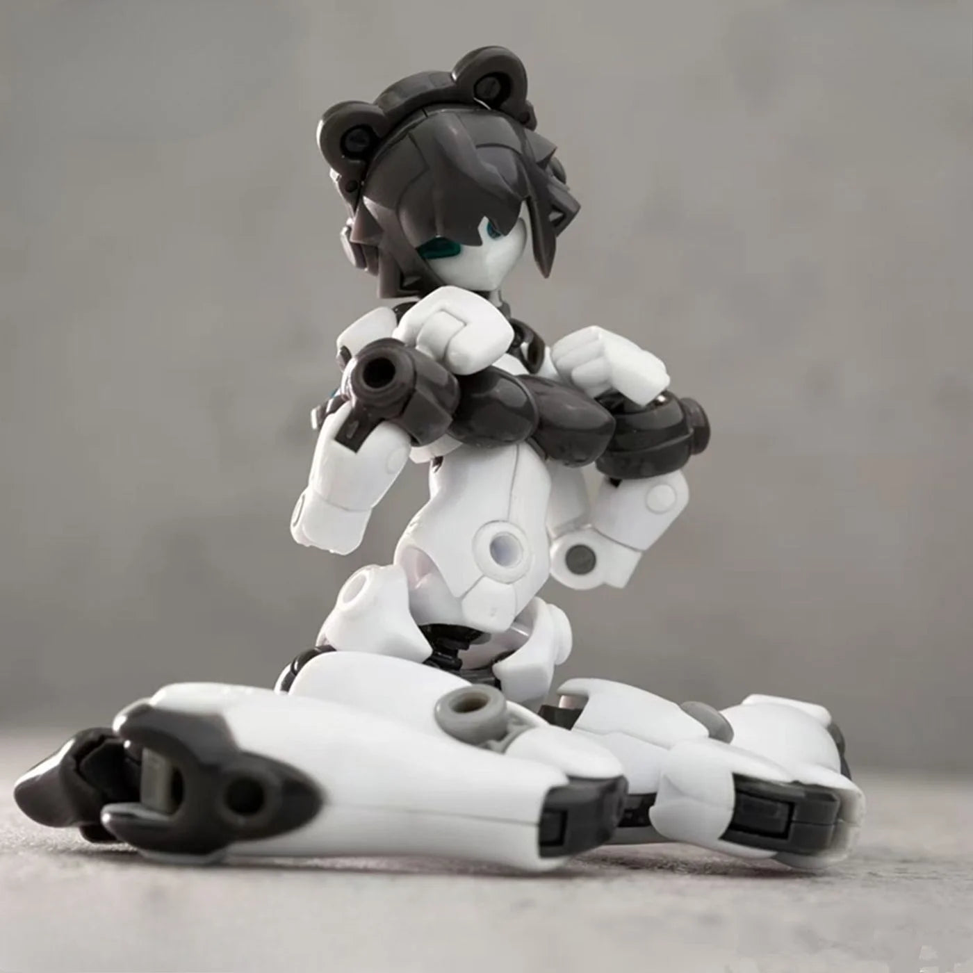 Quankai Gene Interference 2.0 Female Mecha Body, Ultra-Articulated Buildable Action Figure with Interchangeable Head Hand Parts