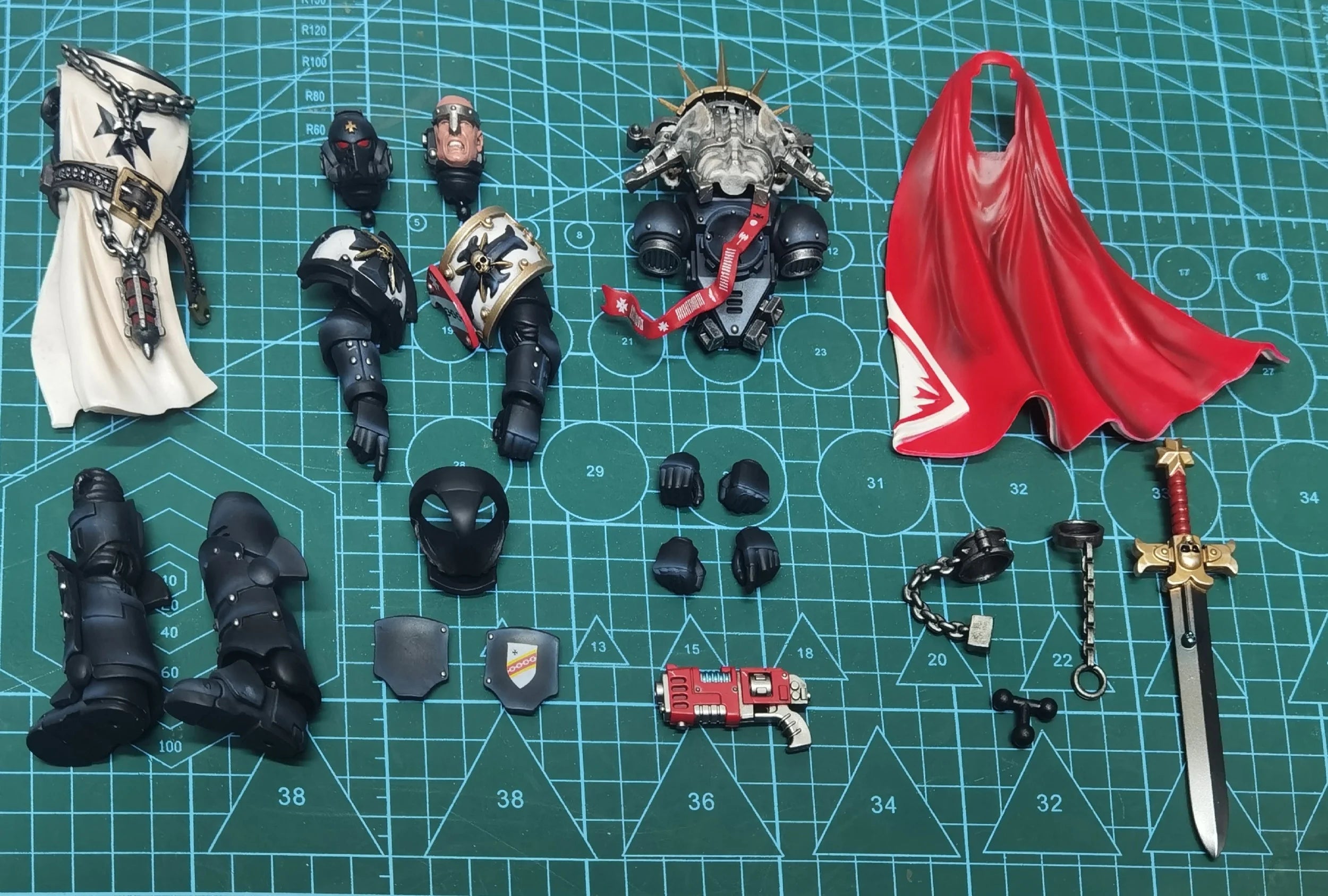 【Accessories】Joytoy Warhammer 40K 1/18 Action Figures Black Templars Marshal Baldeckrath 12.3cm  Model Toy